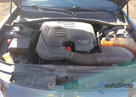 2014 Chrysler 300 300S из США, поврежденный, VIN 2C3CCABG2EH376713